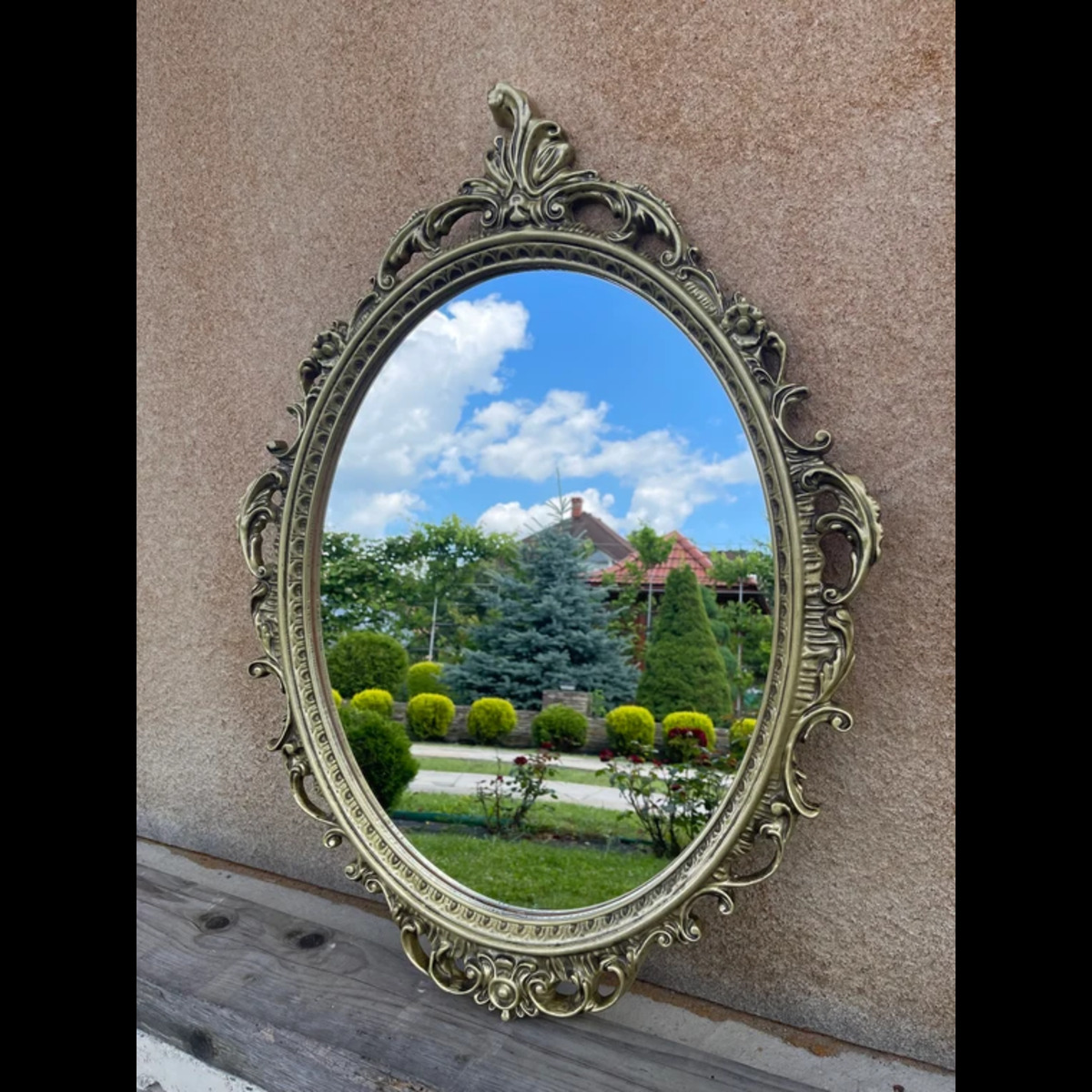 Antique Oval Mirrors with Wood Frames & DIY Frames – Timeless Elegance for Your Home